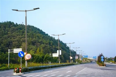 Koľko času potrebujete na inštaláciu solárnej lampy